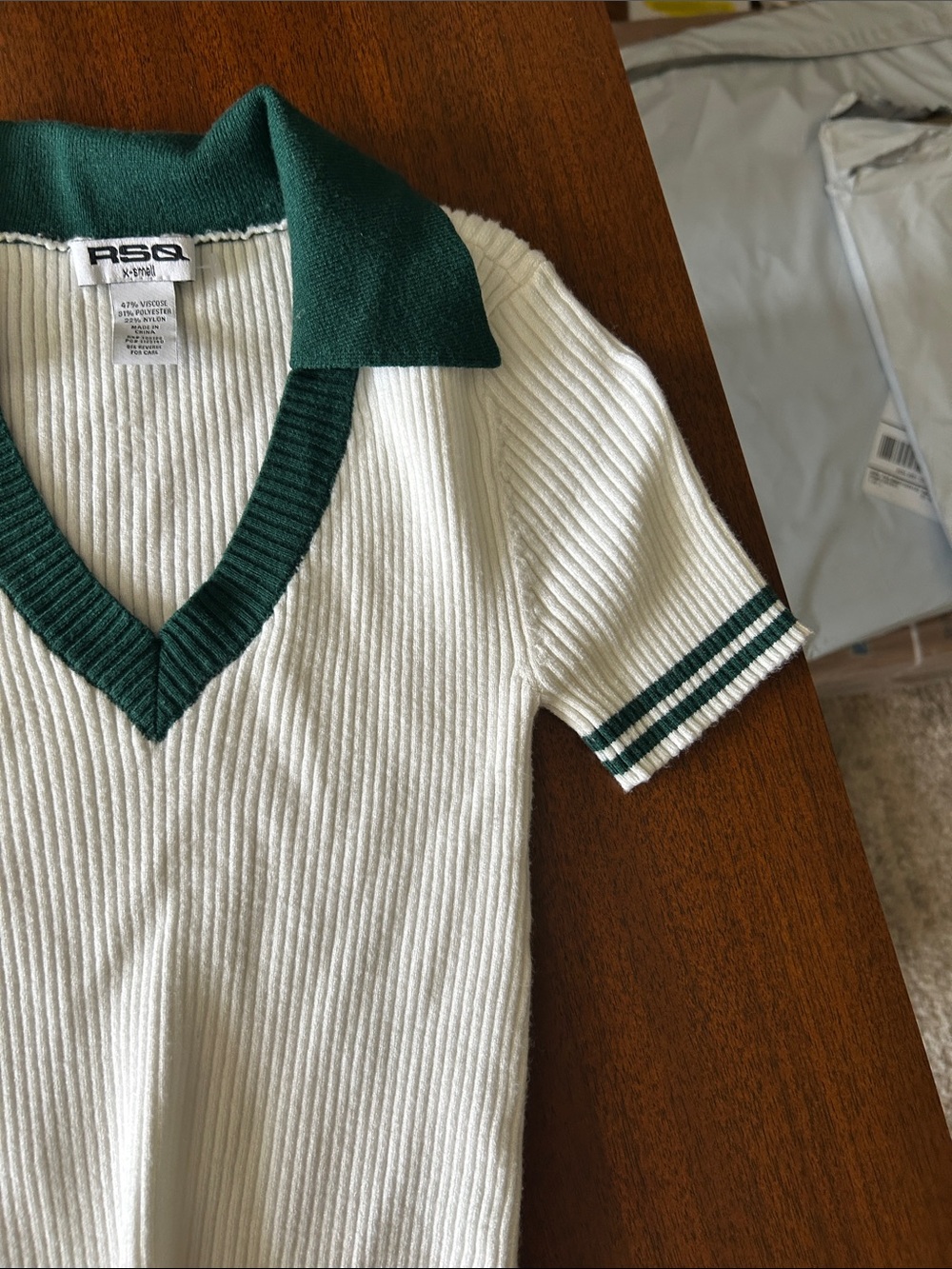RSQ Cream Ribbed V-Neck Polo with Green Trim - Picture 8 of 9